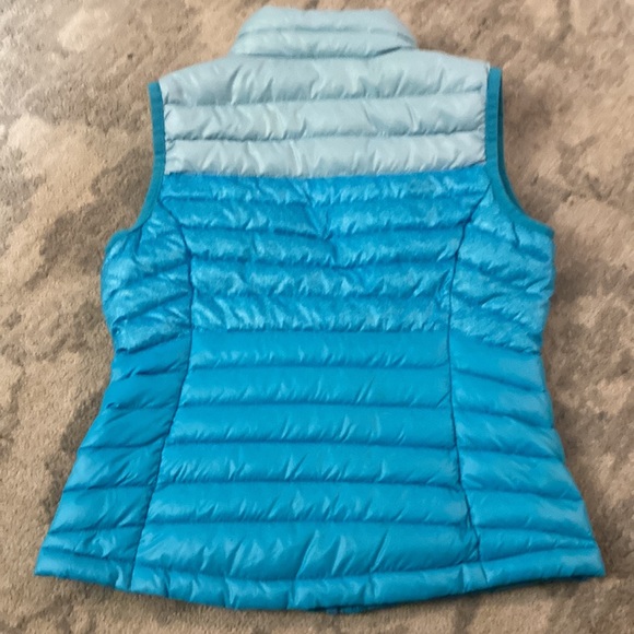 American Eagle bight blue vest - Picture 2 of 3